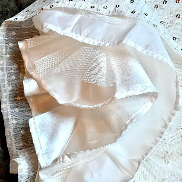 Cat & Jack Girls NWOT Gold & Cream Holiday Dress - Picture 3 of 5